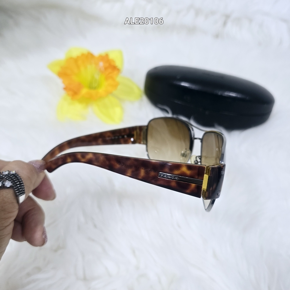 Prada Sunglasses Tortoise Shell SPR 52G 64□14 5AV-651 125 with Case - Picture 8 of 12